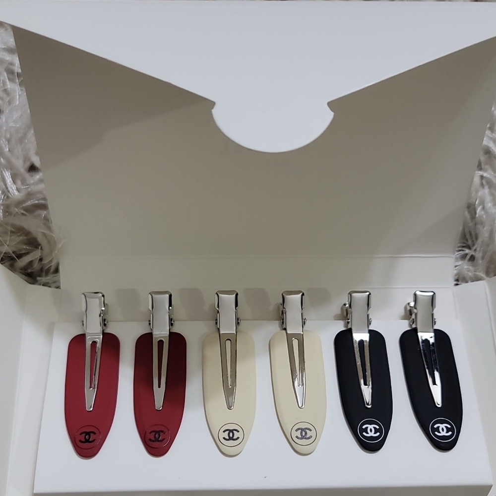 Chanel Beauty MUA Hair Sectioning Clip Set 🤍